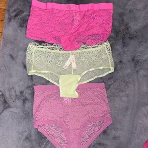 Victoria’s Secret Lace Panty Bundle Size L NWT